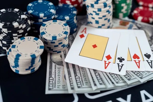 Android phone displaying 0pal togel reload promotion notification and deposit confirmation